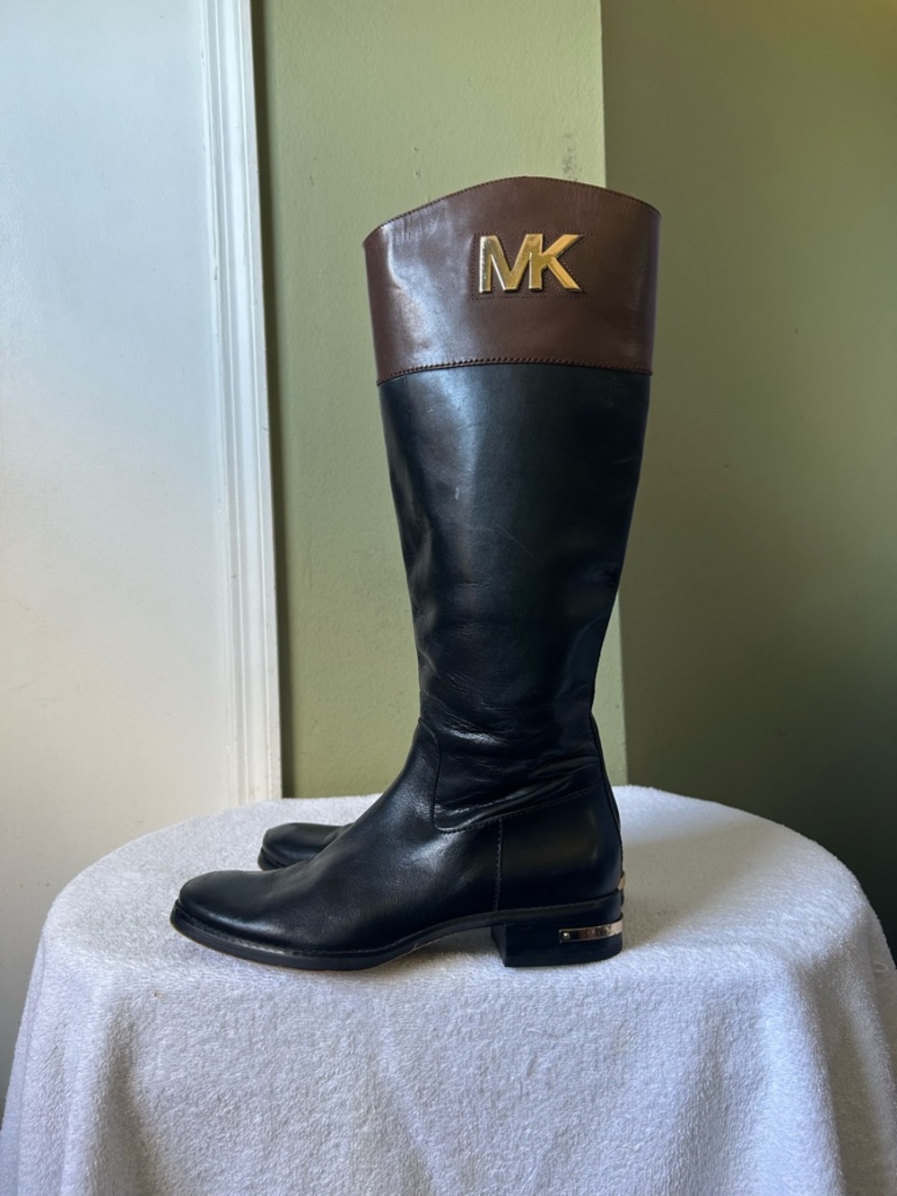 Michael Kors Black Leather Tall Boots with Brown Cuff and Gold MK - Picture 8 of 15